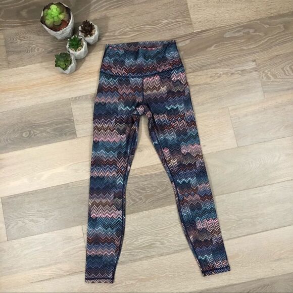 Fabletics High-WaistedâPowerHoldâ7/8âCropsâXS - Picture 2 of 6